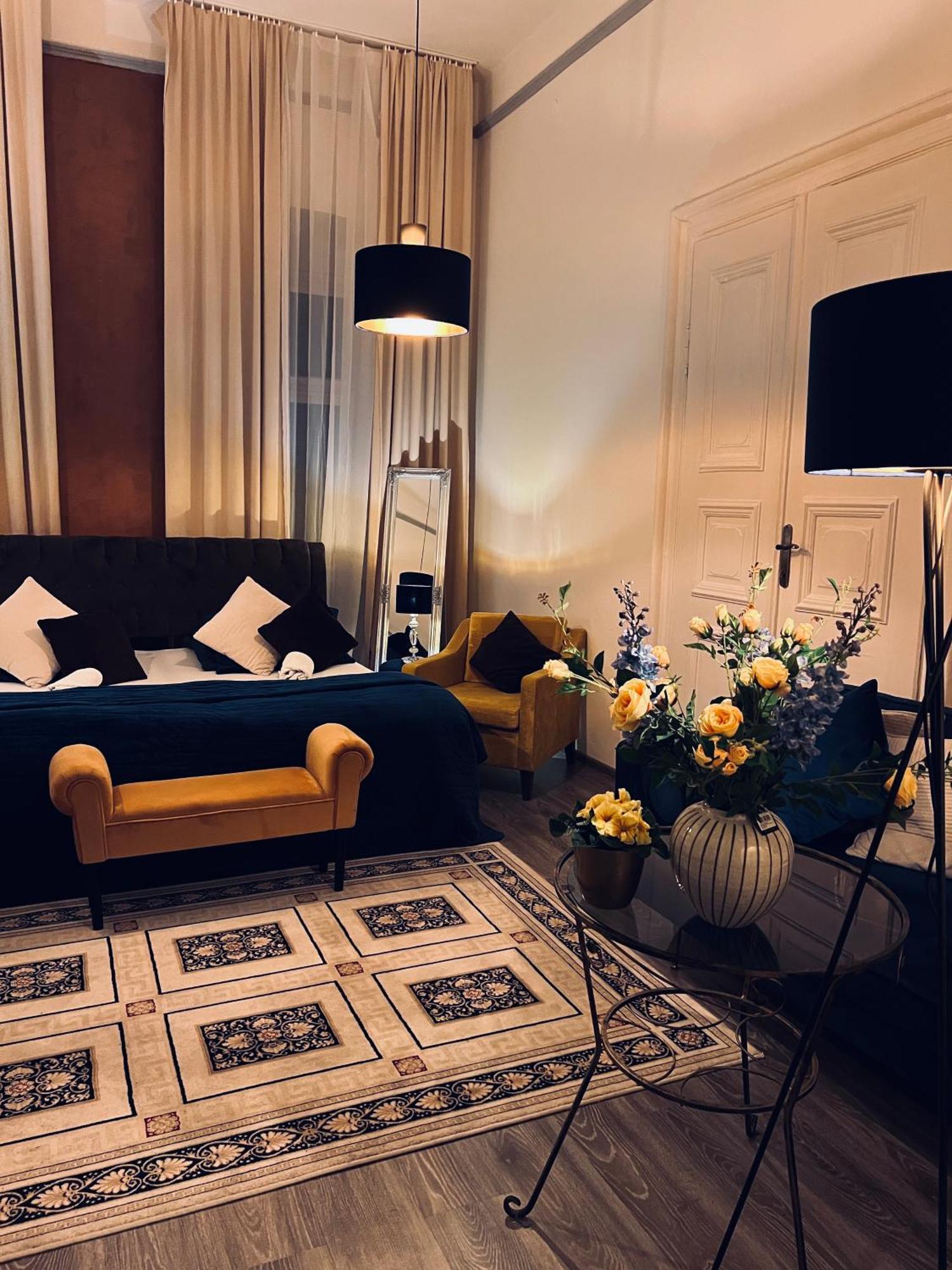 Csaky Palace Ba 3 브라티슬라바 외부 사진